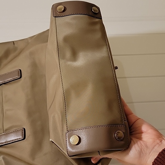 Michael Kors Large Tan Nylon Tote Gold Hardware - Picture 4 of 11